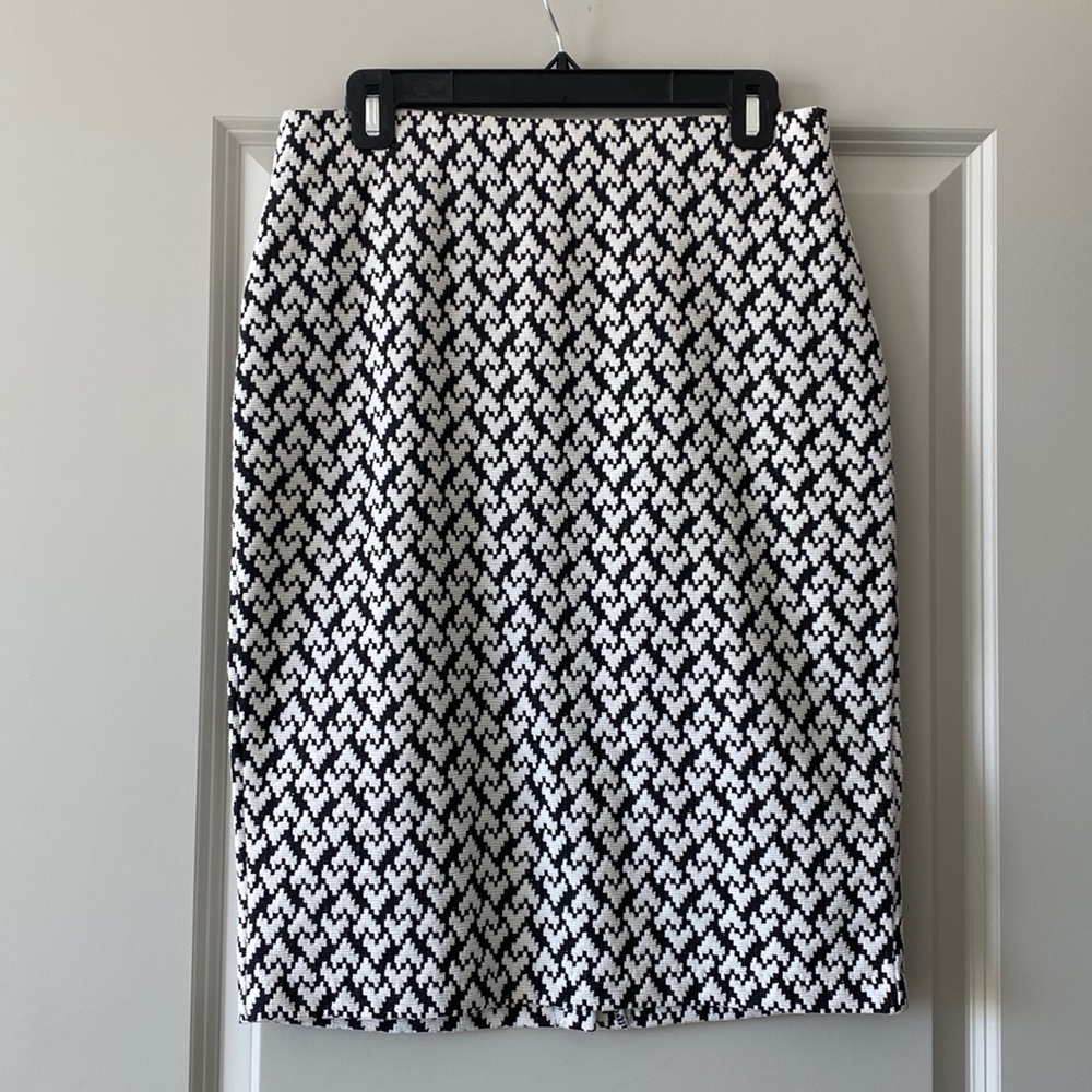Philosophy Printed Pencil Skirt, Size 6
